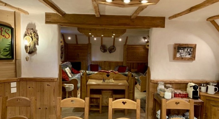 Chalet Bivouac, Val D'Isere ski chalet, image 4